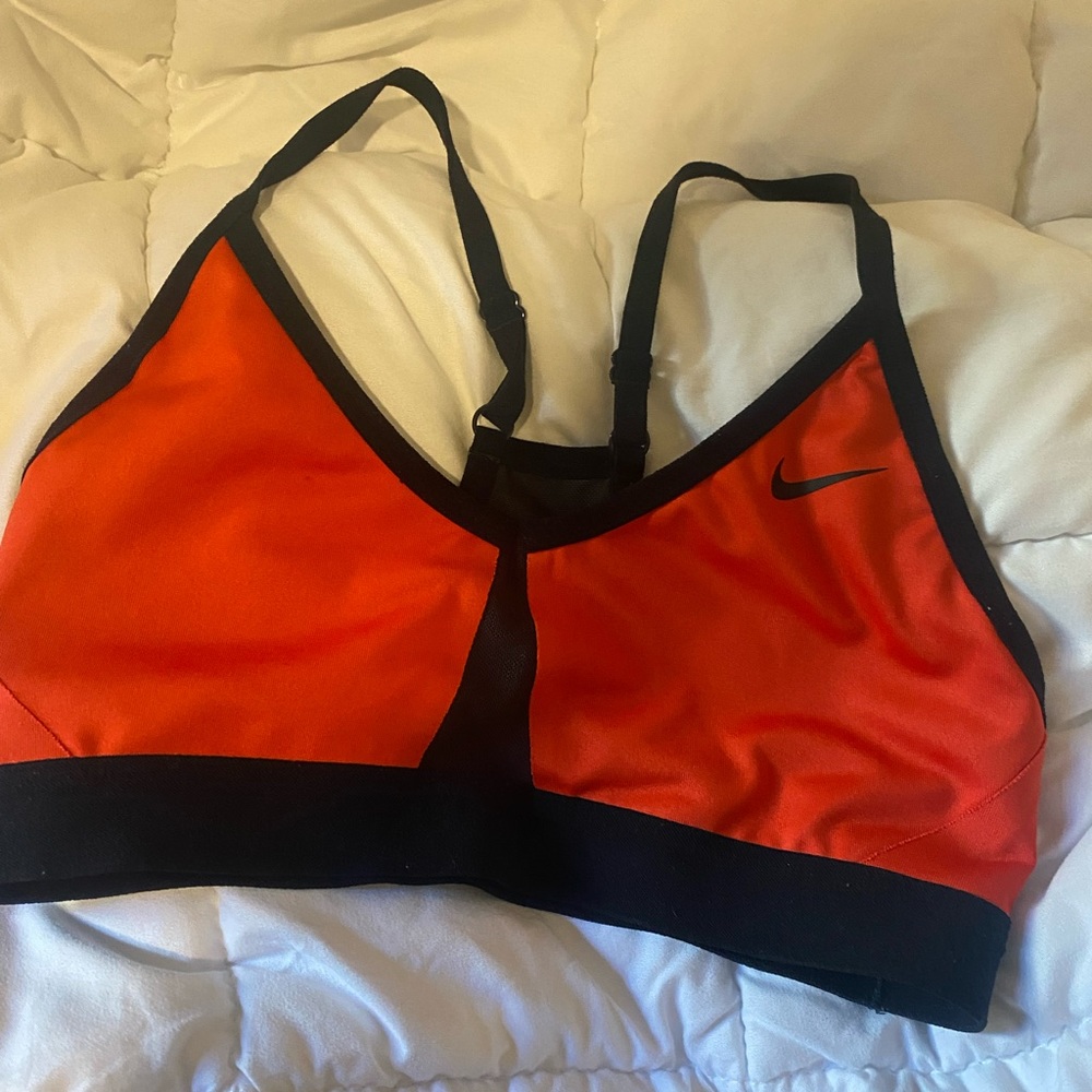 Nike sports bra, size S💥
